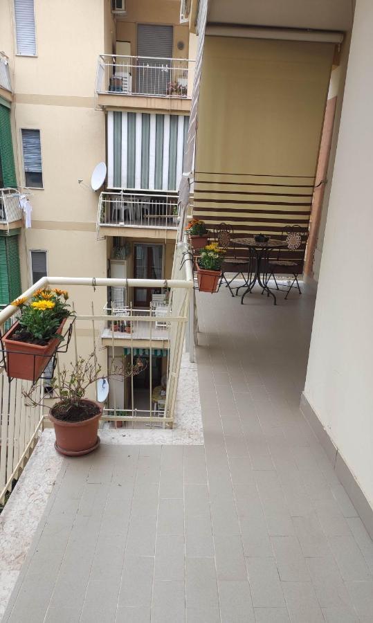 Casa Angela Lägenhet Salerno Exteriör bild